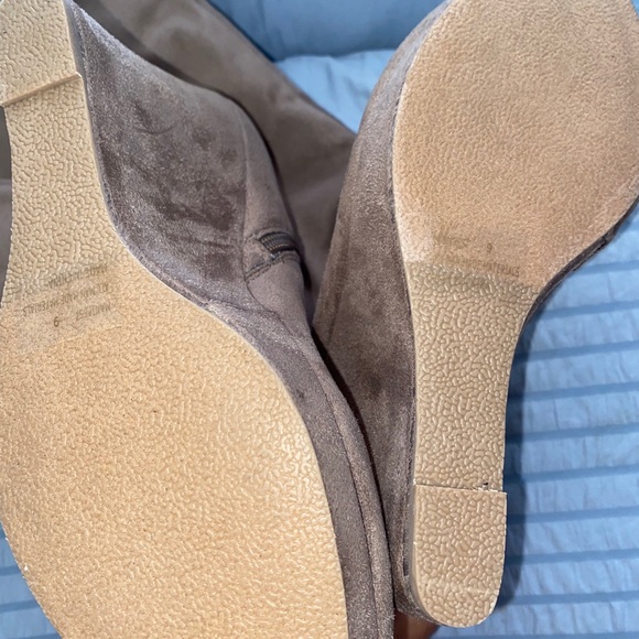 Platform Boots - Picture 4 of 7